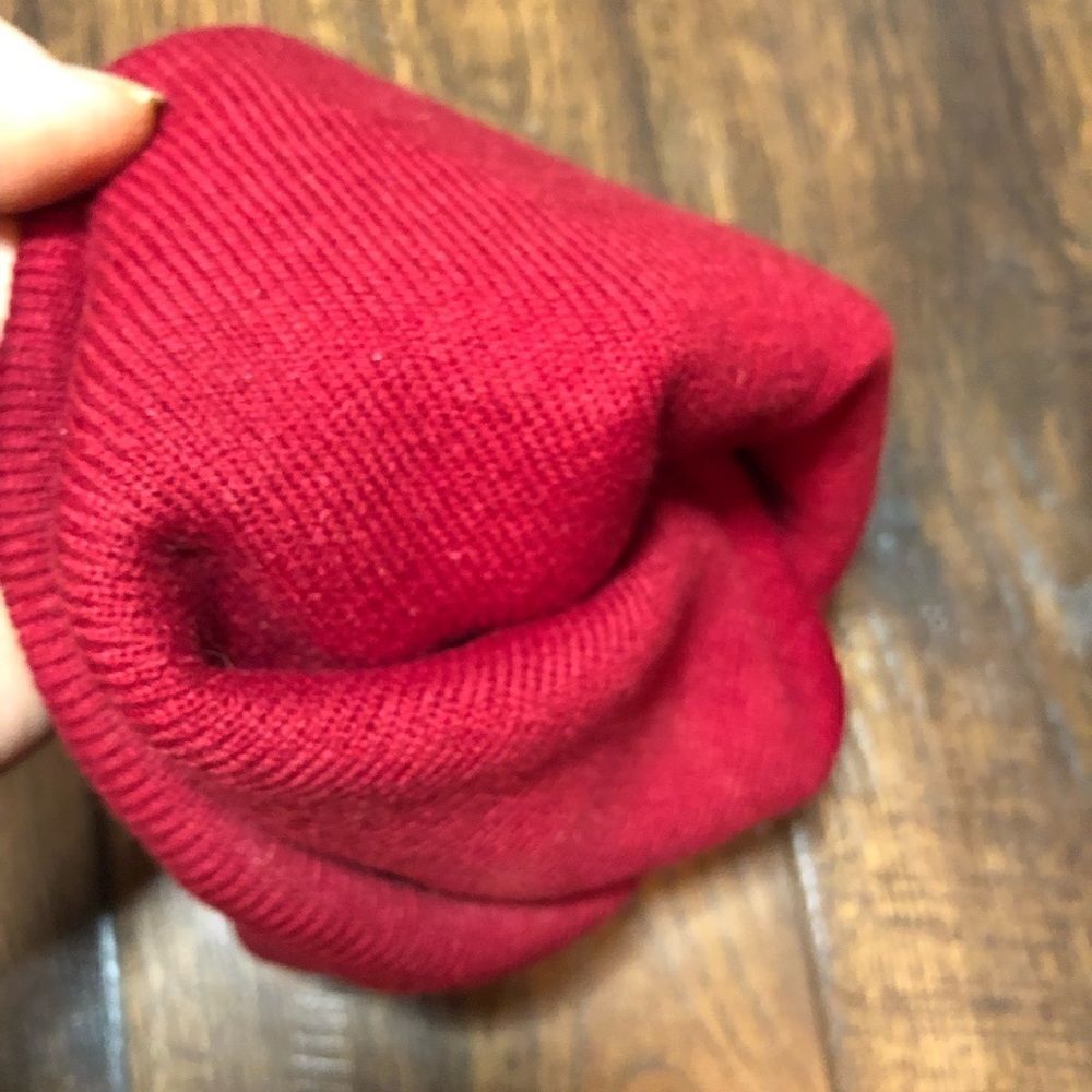 Meow red beanie never worn - Picture 4 of 4